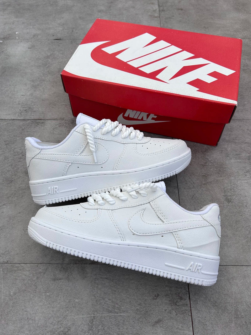 NIKE AIR FORCE - CADARÇO CORDA