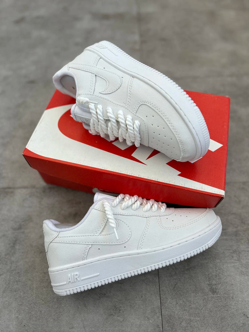 NIKE AIR FORCE - CADARÇO CORDA
