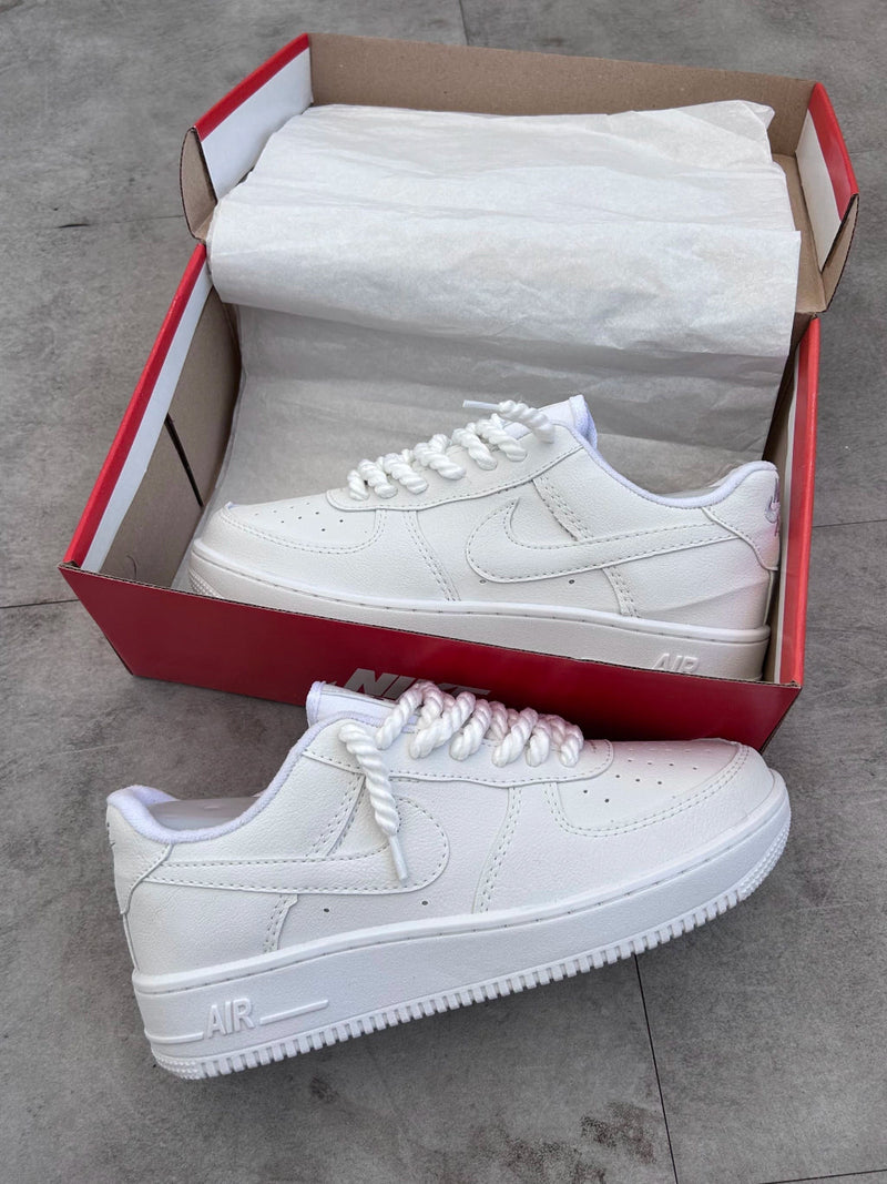 NIKE AIR FORCE - CADARÇO CORDA